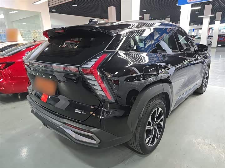 Фото 7 - Geely Atlas L