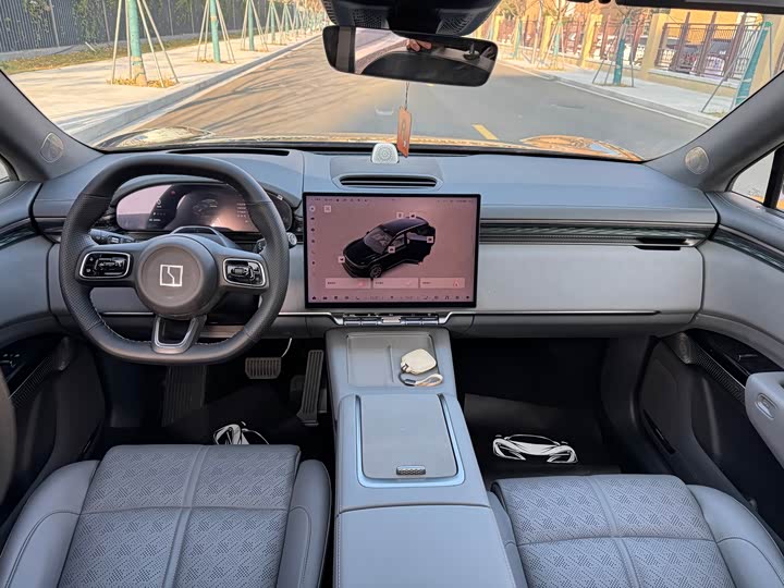 Фото 6 - Zeekr 7X