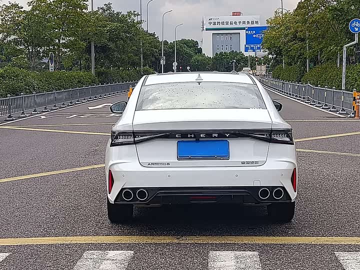 Фото 9 - Chery Arrizo 8