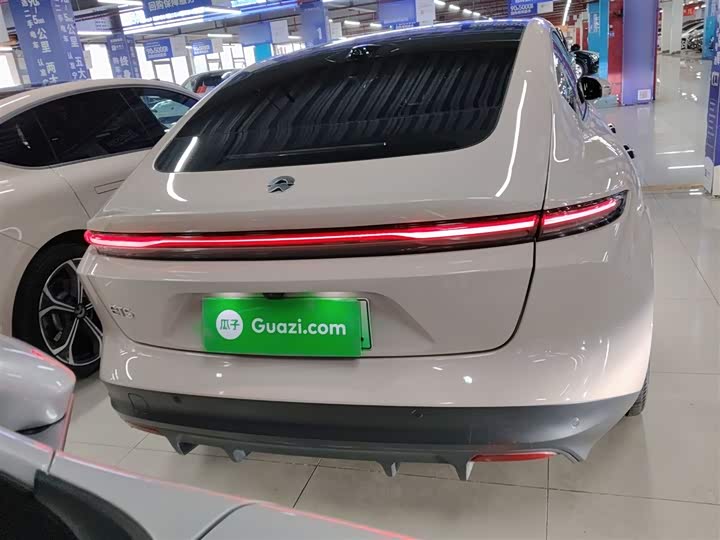 Фото 6 - Nio ET5