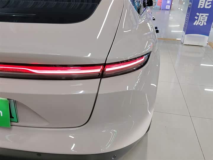 Фото 8 - Nio ET5