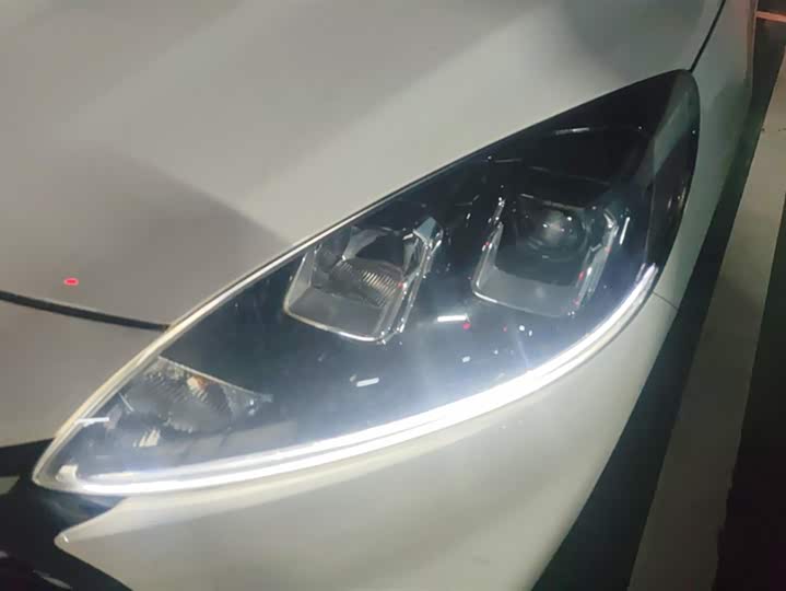 Фото 5 - Ford Escape