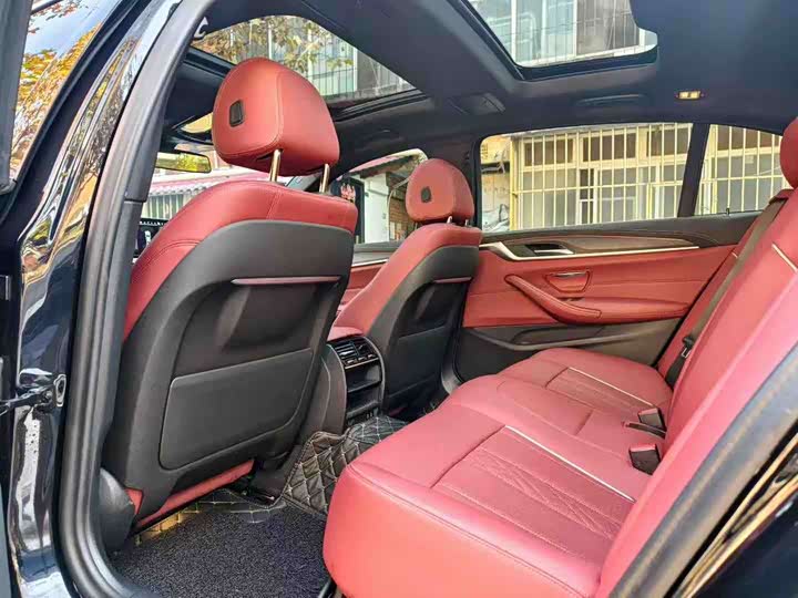 Фото 4 - BMW 5 Series