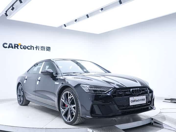 Фото 5 - Audi A7L