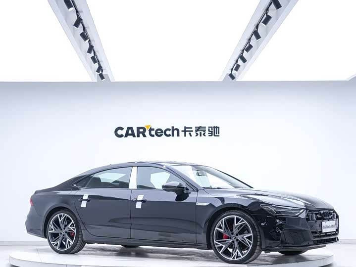 Фото 7 - Audi A7L