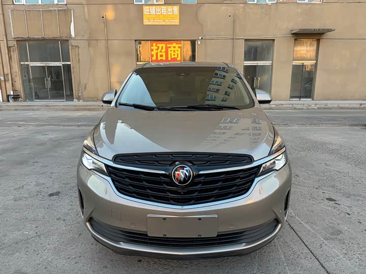 Фото 2 - Buick GL8 ES