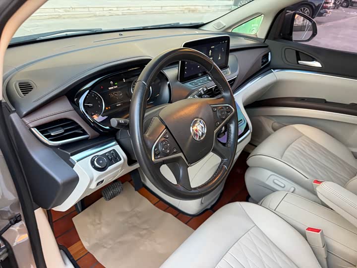 Фото 4 - Buick GL8 ES