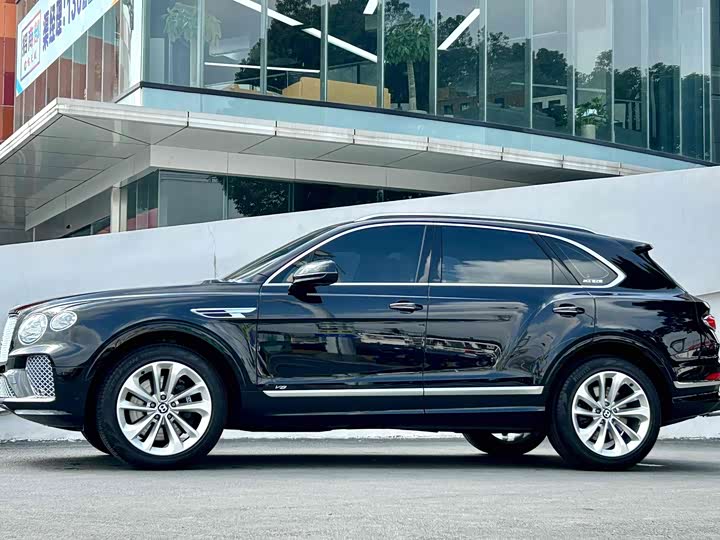 Фото 4 - Bentley Bentayga