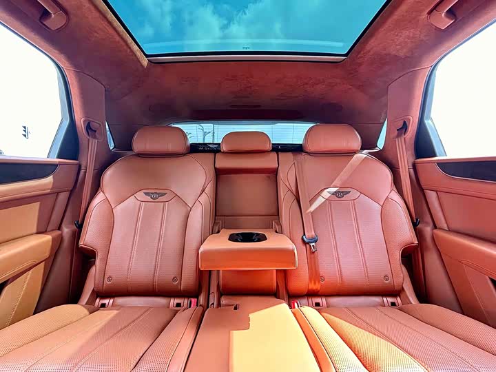 Фото 6 - Bentley Bentayga