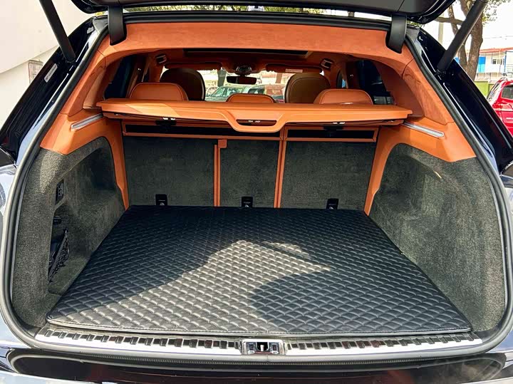 Фото 8 - Bentley Bentayga