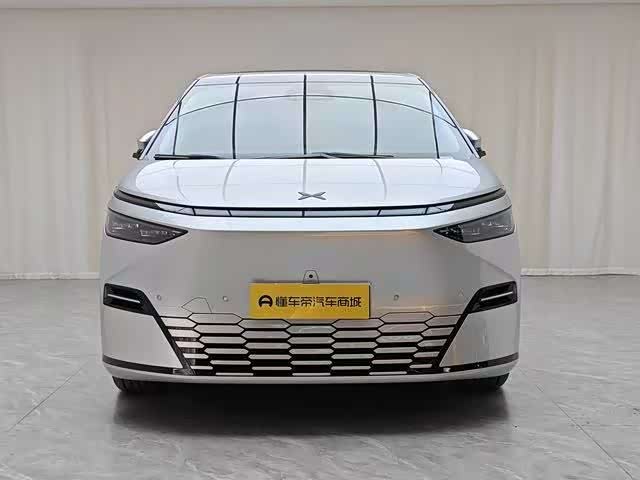 Фото 2 - XPeng X9