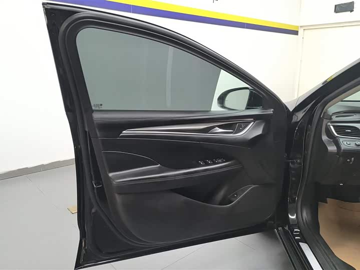 Фото 7 - Buick LaCrosse