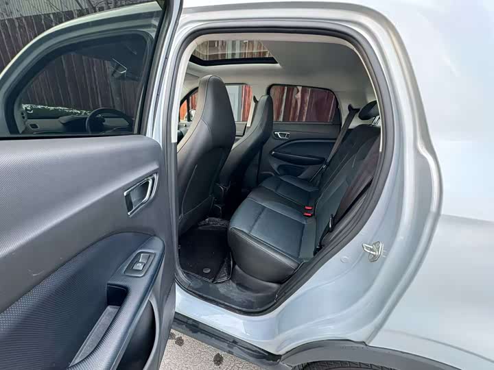 Фото 9 - Leapmotor T03