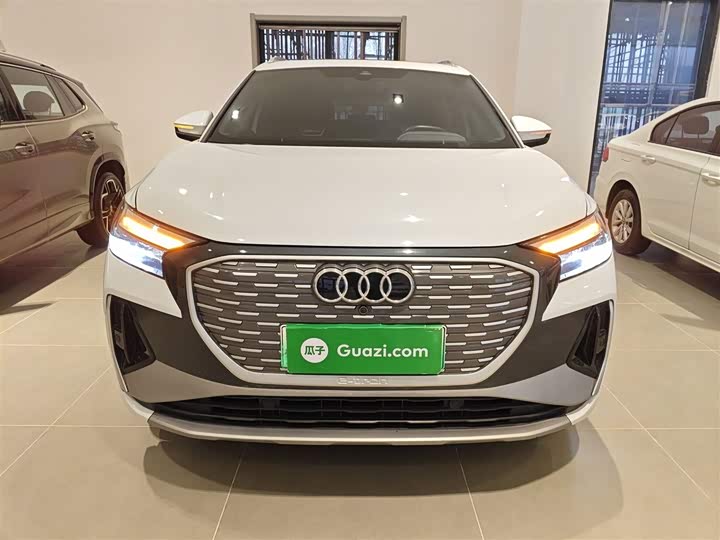Фото 3 - Audi Q4 e-tron