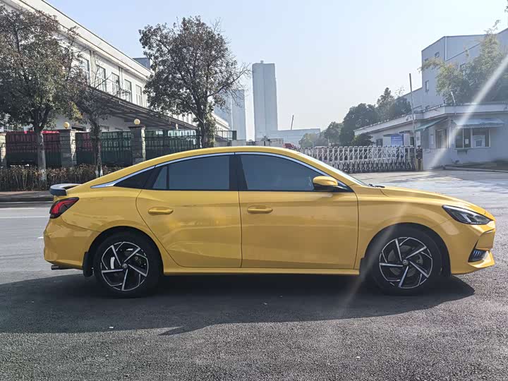 Фото 4 - MG Motor 5