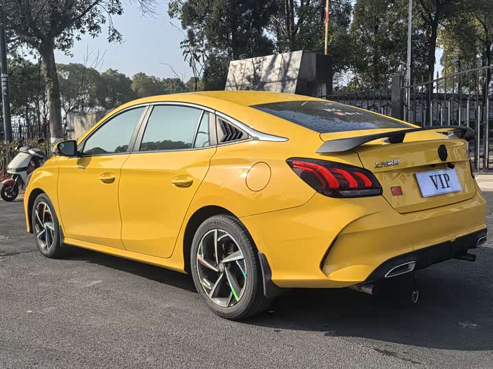 Фото 7 - MG Motor 5