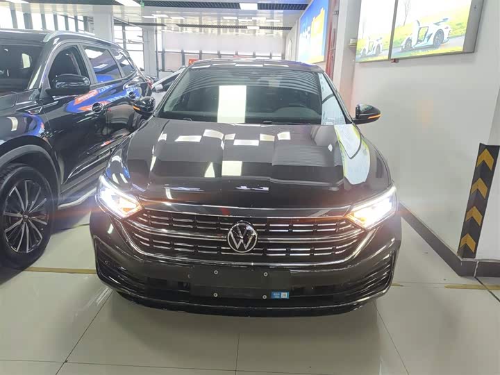 Фото 3 - Volkswagen Sagitar L