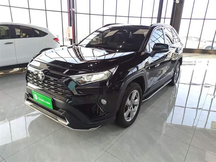 Фото 2 - Toyota RAV4