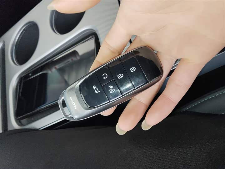 Фото 9 - GAC Aion Y