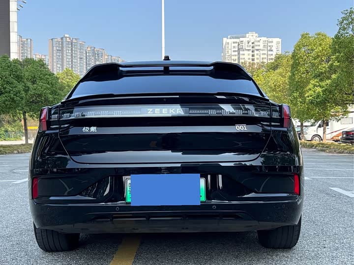 Фото 5 - Zeekr 001