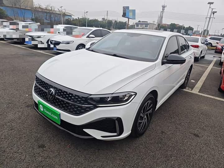 Фото 1 - Volkswagen Lavida