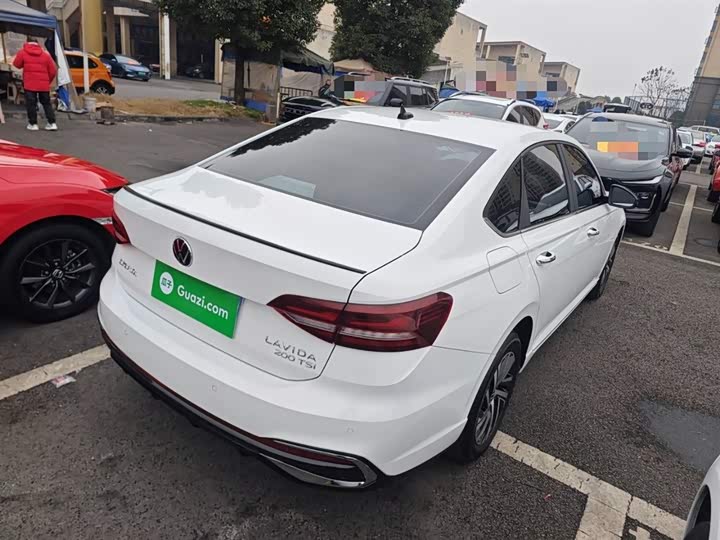 Фото 7 - Volkswagen Lavida