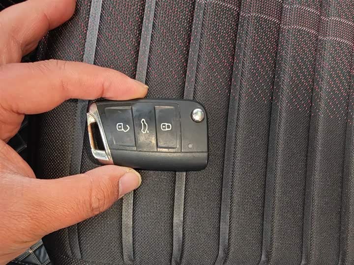 Фото 9 - Volkswagen Lavida