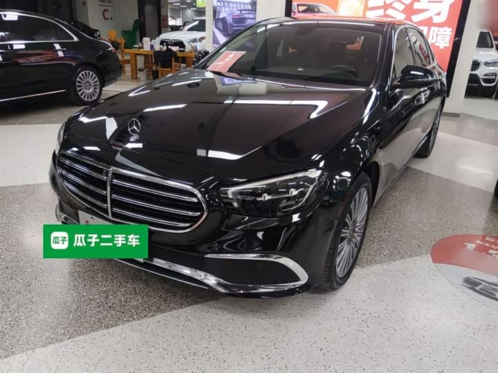 Фото 1 - Mercedes-Benz E-Class