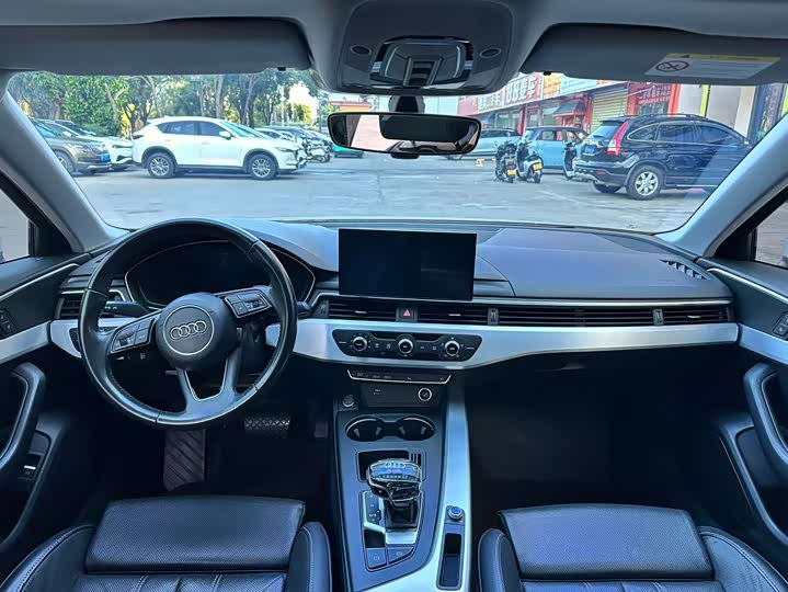 Фото 5 - Audi A4L