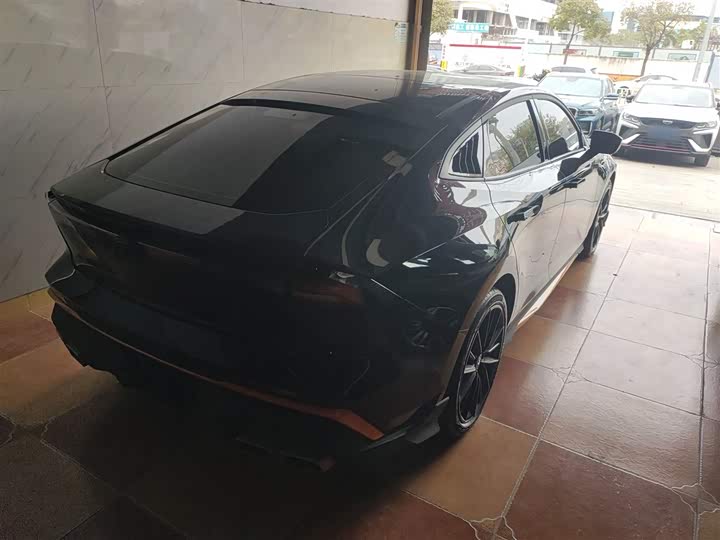 Фото 7 - Changan UNI-V