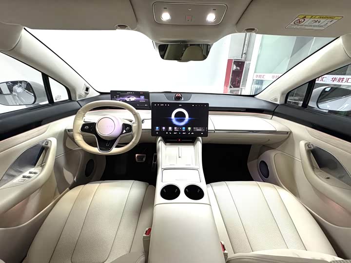 Фото 7 - Luxeed R7