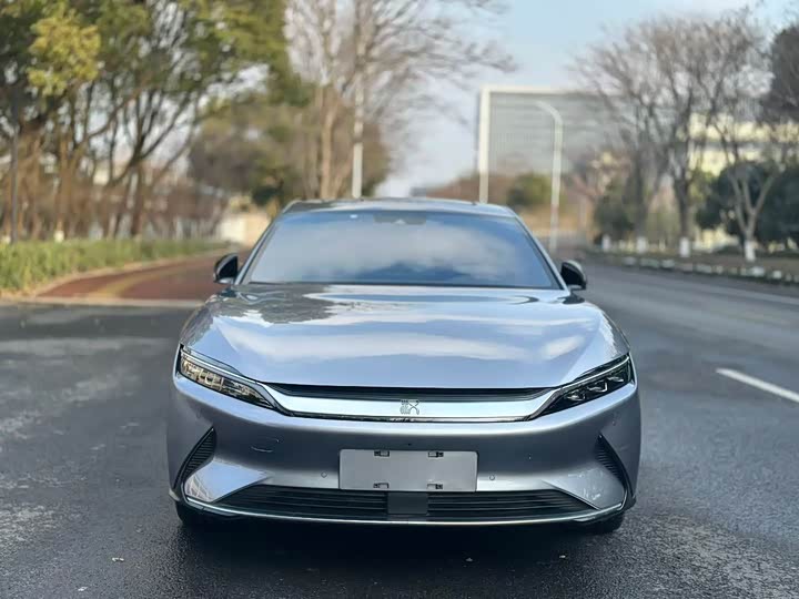 Фото 2 - BYD Han