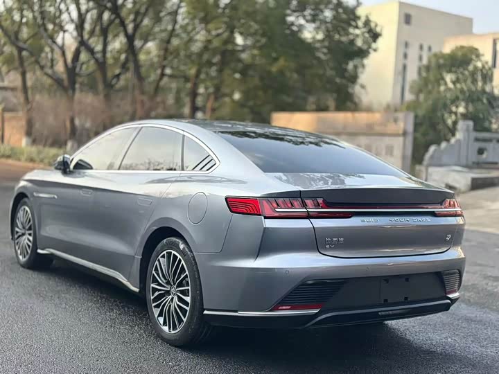 Фото 6 - BYD Han