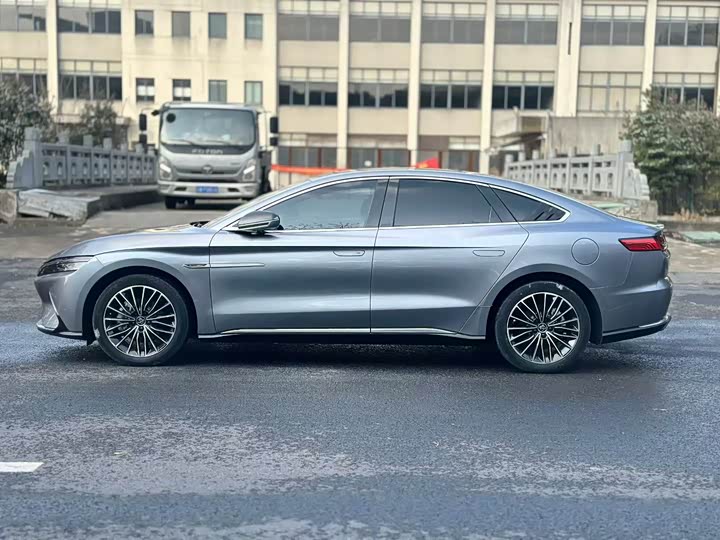 Фото 7 - BYD Han