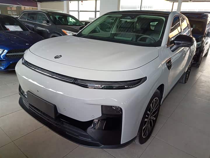 Фото 2 - Leapmotor B10