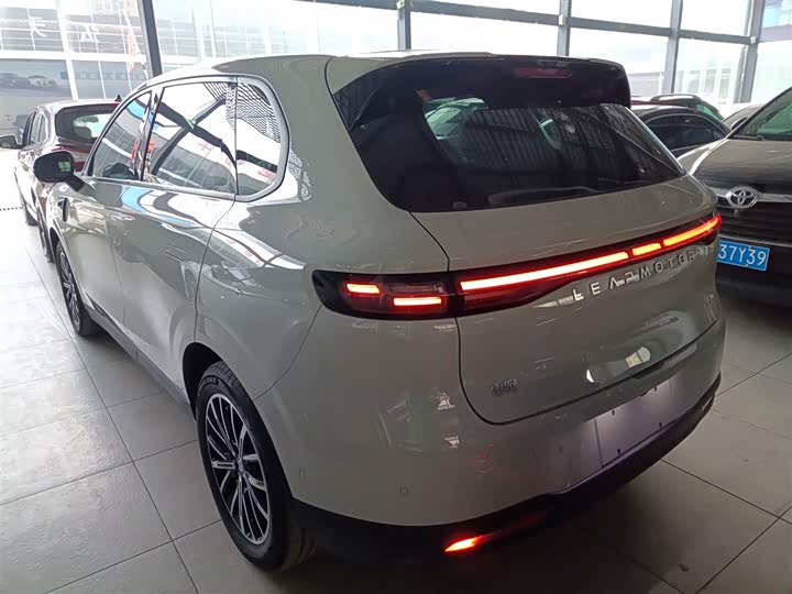 Фото 5 - Leapmotor B10