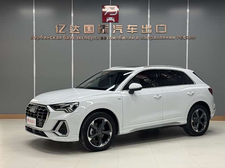 Фото 1 - Audi Q3