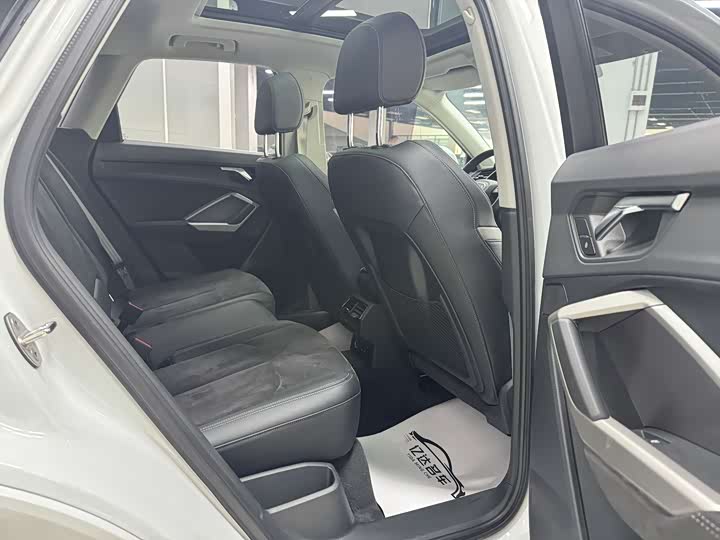 Фото 5 - Audi Q3