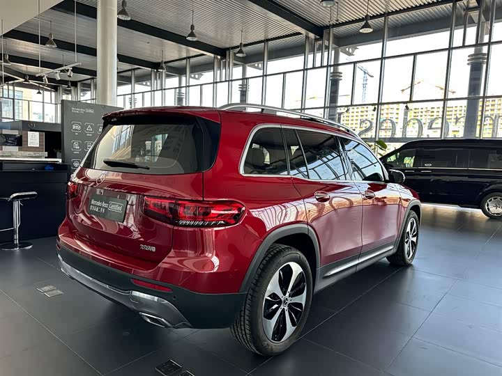 Фото 4 - Mercedes-Benz GLB-Class