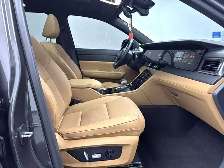 Фото 6 - LiXiang One