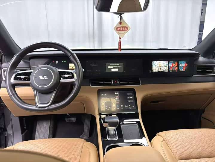 Фото 7 - LiXiang One