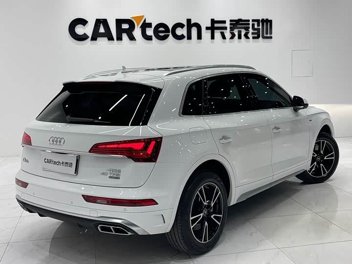 Фото 3 - Audi Q5L