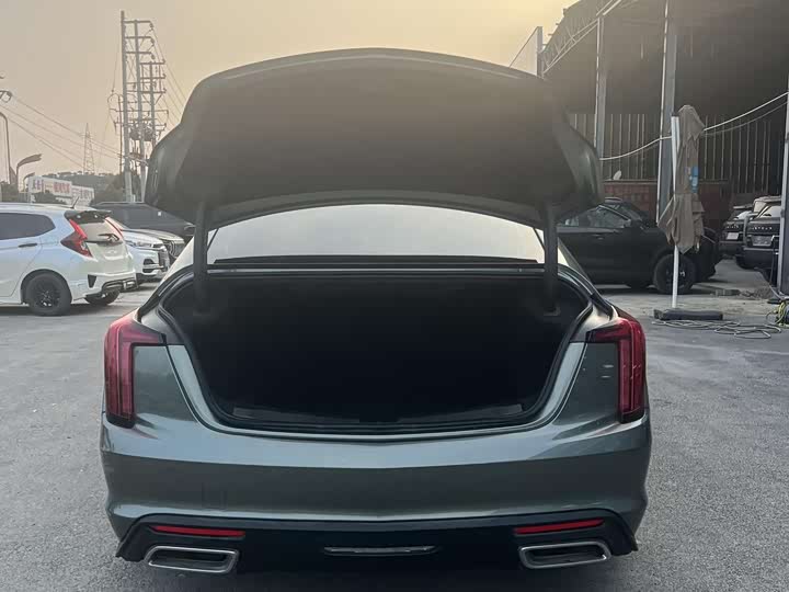 Фото 8 - Cadillac CT5