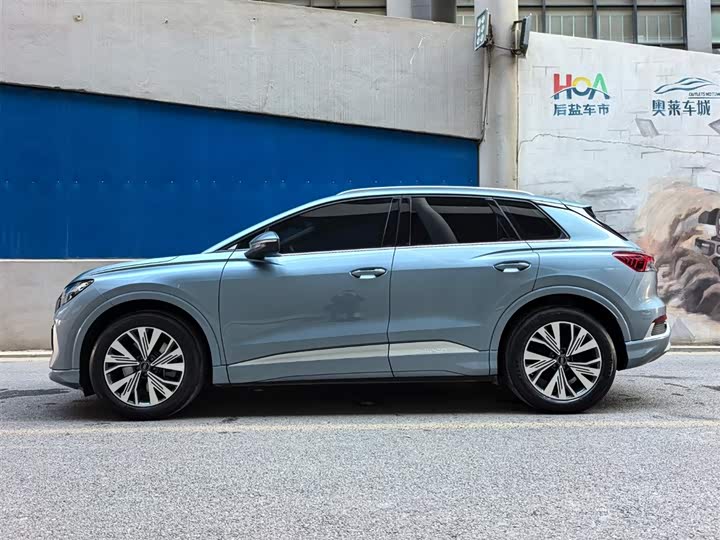 Фото 3 - Audi Q4 e-tron