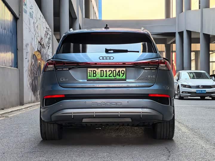 Фото 4 - Audi Q4 e-tron