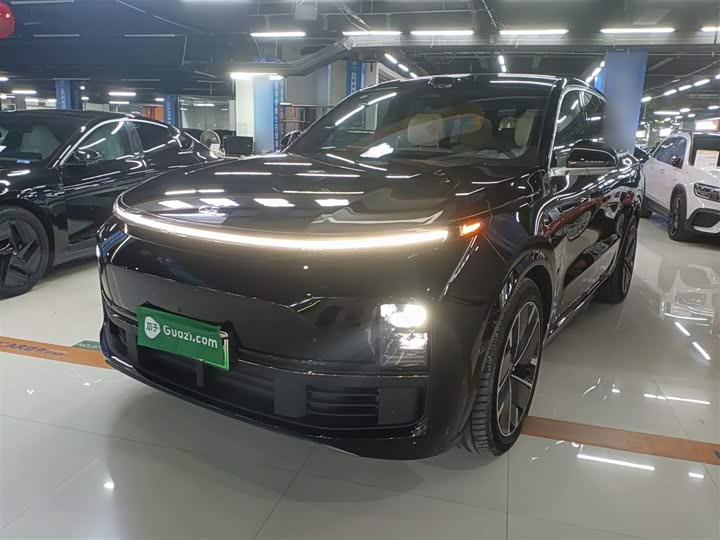 Фото 1 - LiXiang L8