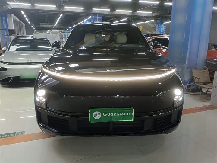 Фото 3 - LiXiang L8