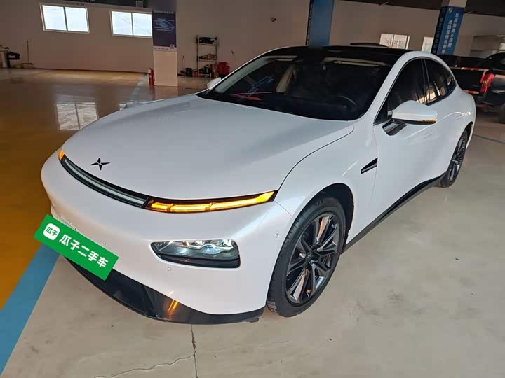 Фото 2 - XPeng P7