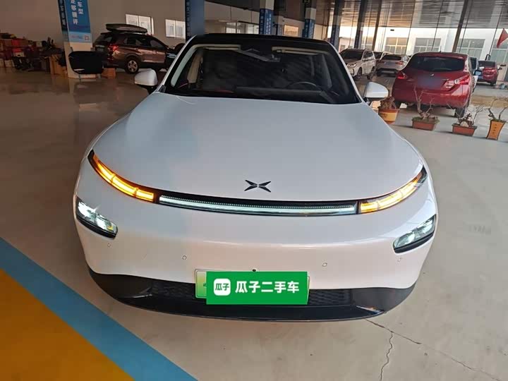 Фото 3 - XPeng P7