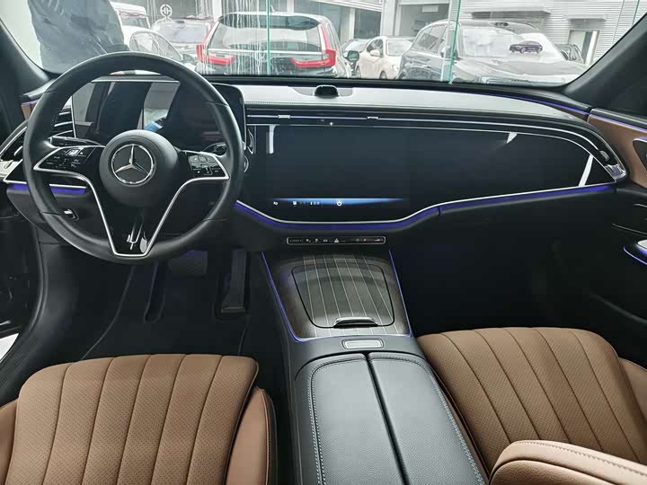 Фото 9 - Mercedes-Benz E-Class Hybrid